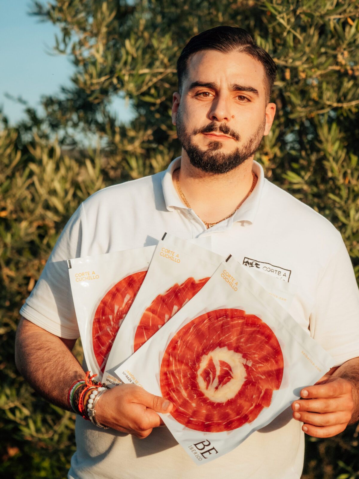 Corte de jamón y envasado al vacío